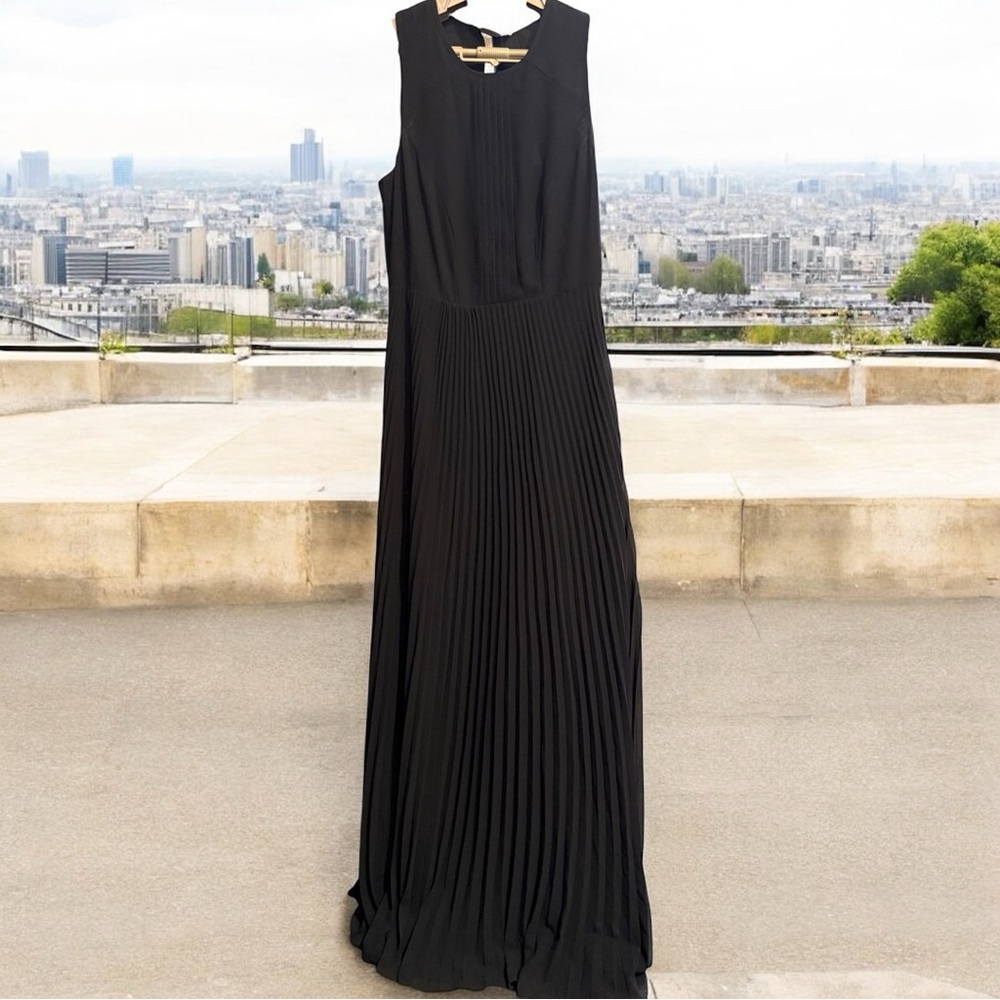Formal Black Pleated Sleeveless Maxi Dress size S